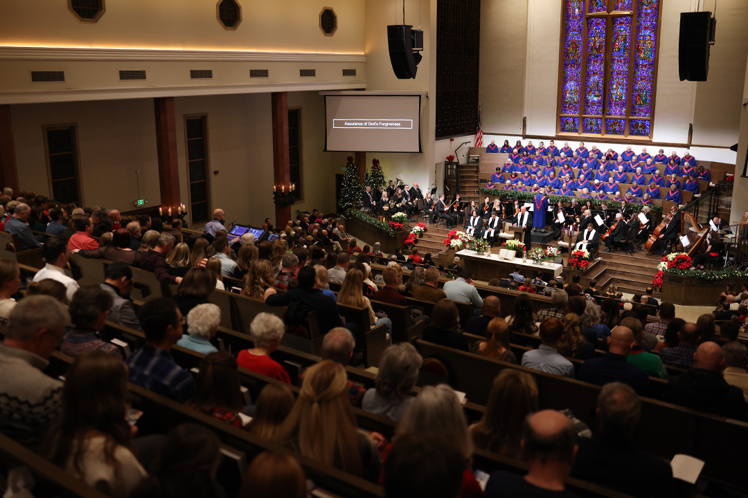 Candlelight Christmas Eve worship
